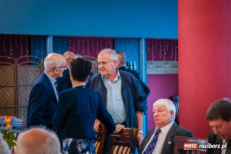 Zdjęcie w galerii na portalu naszraciborz.pl: 25-lecie raciborskiego koła Stowarzyszenia Emerytów i Rencistów Policyjnych wiadomości z regionu