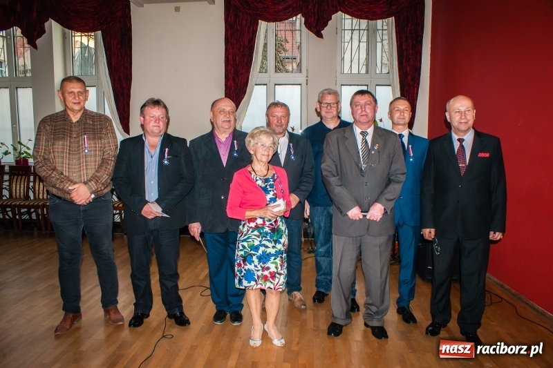 Zdjęcie w galerii na portalu naszraciborz.pl: 25-lecie raciborskiego koła Stowarzyszenia Emerytów i Rencistów Policyjnych wiadomości z regionu
