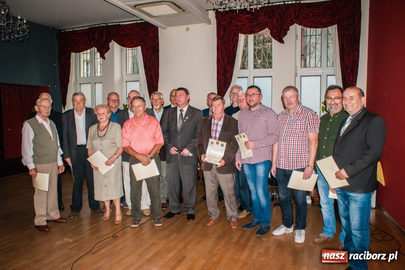 Zdjęcie w galerii na portalu naszraciborz.pl: 25-lecie raciborskiego koła Stowarzyszenia Emerytów i Rencistów Policyjnych wiadomości z regionu