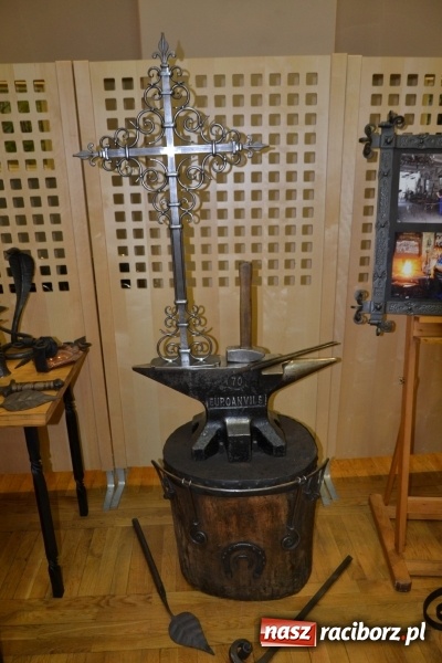 Zdjęcie w galerii na portalu naszraciborz.pl: Jan i Robert Sochowie z Nagrodą Wójta Krzyżanowic wiadomości z regionu