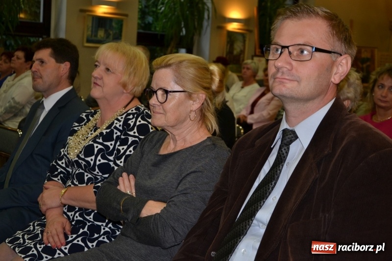 Zdjęcie w galerii na portalu naszraciborz.pl: Jan i Robert Sochowie z Nagrodą Wójta Krzyżanowic wiadomości z regionu