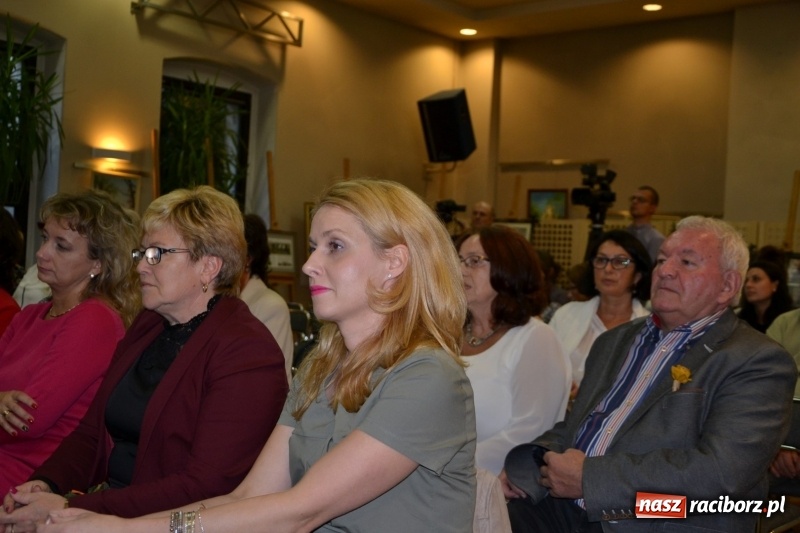 Zdjęcie w galerii na portalu naszraciborz.pl: Jan i Robert Sochowie z Nagrodą Wójta Krzyżanowic wiadomości z regionu