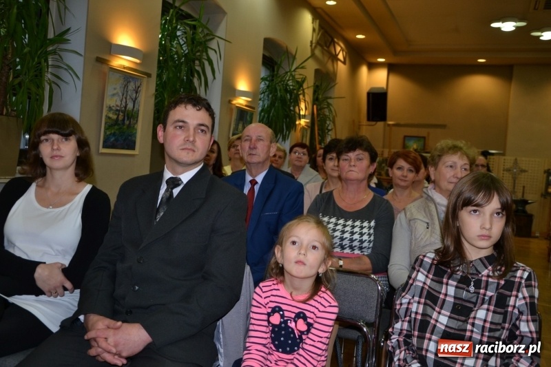 Zdjęcie w galerii na portalu naszraciborz.pl: Jan i Robert Sochowie z Nagrodą Wójta Krzyżanowic wiadomości z regionu