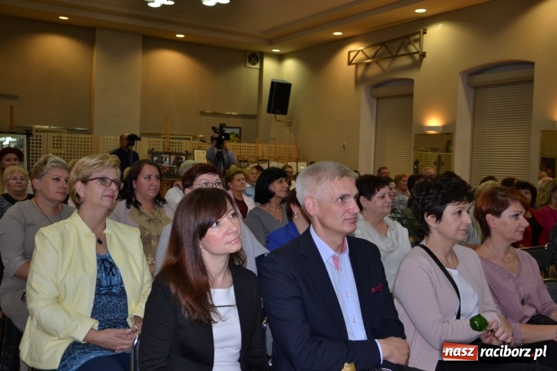 Zdjęcie w galerii na portalu naszraciborz.pl: Jan i Robert Sochowie z Nagrodą Wójta Krzyżanowic wiadomości z regionu