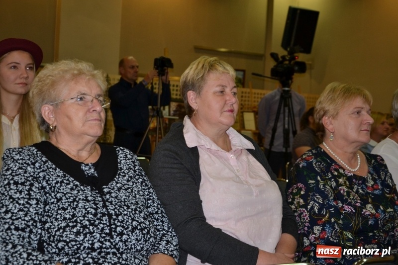 Zdjęcie w galerii na portalu naszraciborz.pl: Jan i Robert Sochowie z Nagrodą Wójta Krzyżanowic wiadomości z regionu