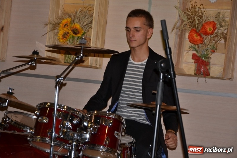 Zdjęcie w galerii na portalu naszraciborz.pl: Jan i Robert Sochowie z Nagrodą Wójta Krzyżanowic wiadomości z regionu