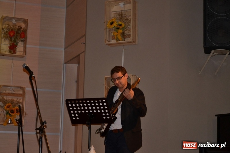 Zdjęcie w galerii na portalu naszraciborz.pl: Jan i Robert Sochowie z Nagrodą Wójta Krzyżanowic wiadomości z regionu