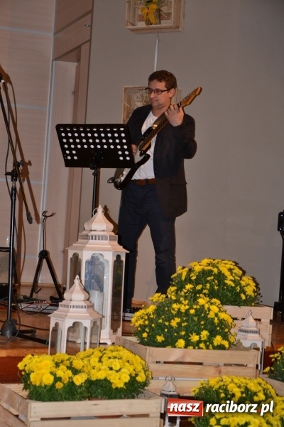 Zdjęcie w galerii na portalu naszraciborz.pl: Jan i Robert Sochowie z Nagrodą Wójta Krzyżanowic wiadomości z regionu