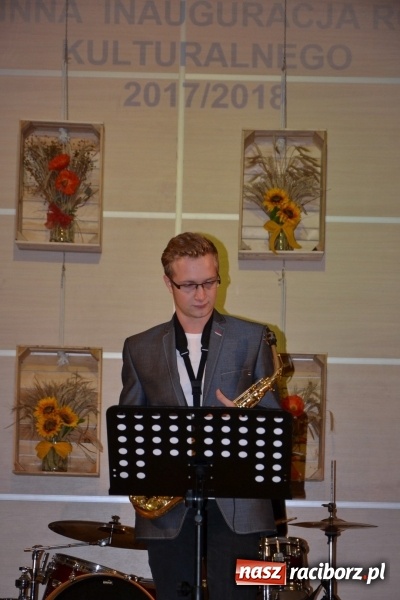 Zdjęcie w galerii na portalu naszraciborz.pl: Jan i Robert Sochowie z Nagrodą Wójta Krzyżanowic wiadomości z regionu