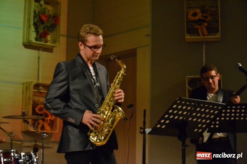 Zdjęcie w galerii na portalu naszraciborz.pl: Jan i Robert Sochowie z Nagrodą Wójta Krzyżanowic wiadomości z regionu