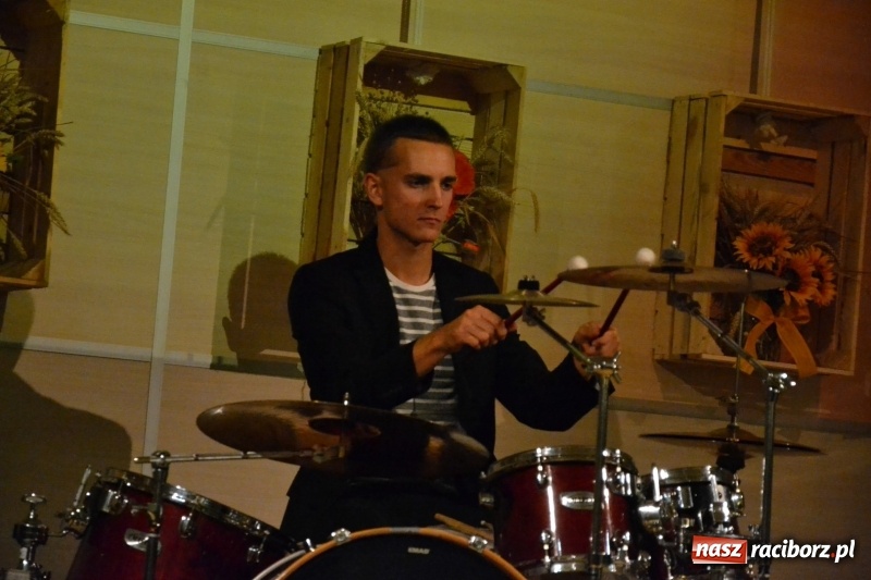 Zdjęcie w galerii na portalu naszraciborz.pl: Jan i Robert Sochowie z Nagrodą Wójta Krzyżanowic wiadomości z regionu