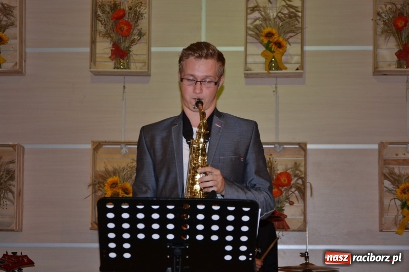 Zdjęcie w galerii na portalu naszraciborz.pl: Jan i Robert Sochowie z Nagrodą Wójta Krzyżanowic wiadomości z regionu