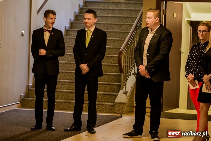 Zdjęcie w galerii na portalu naszraciborz.pl: Uroczyste obchody jubileuszu 70-lecia Mechanika w RCK wiadomości z regionu