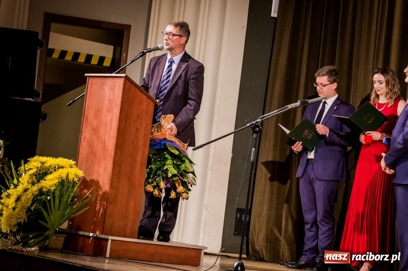 Zdjęcie w galerii na portalu naszraciborz.pl: Uroczyste obchody jubileuszu 70-lecia Mechanika w RCK wiadomości z regionu