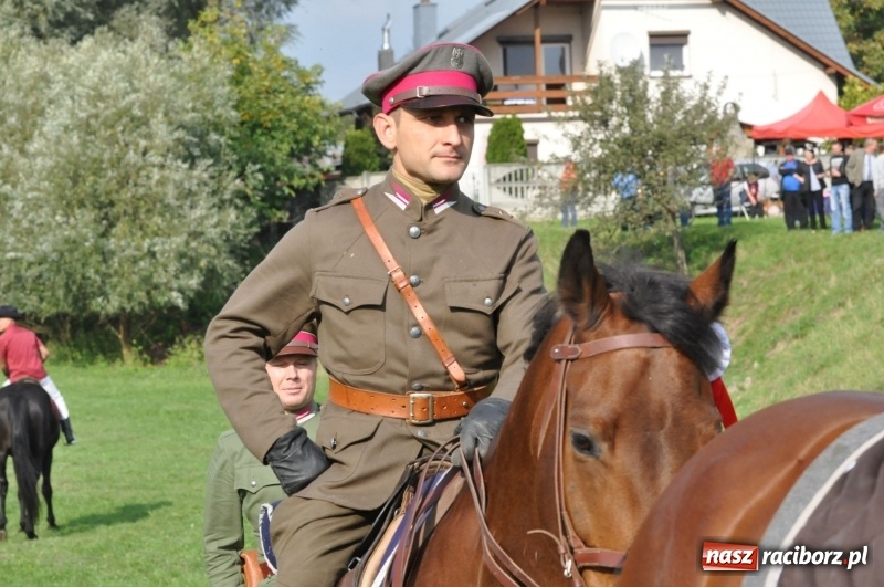 Zdjęcie w galerii na portalu naszraciborz.pl: Hubertus 2017. Adrian Krzemień złapał lisią kitę  wiadomości z regionu