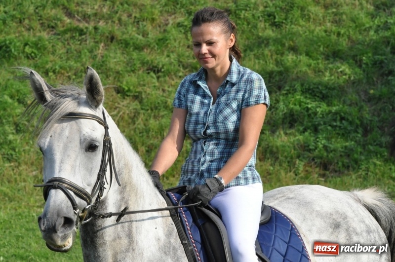 Zdjęcie w galerii na portalu naszraciborz.pl: Hubertus 2017. Adrian Krzemień złapał lisią kitę  wiadomości z regionu
