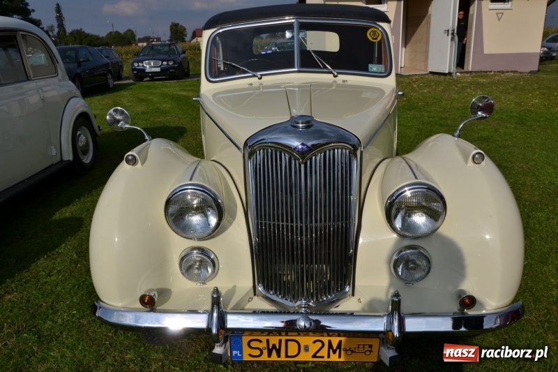 Zdjęcie w galerii na portalu naszraciborz.pl: Miłośnicy oldtimerów zakończyli sezon wiadomości z regionu