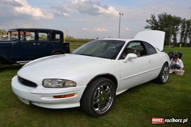 Zdjęcie w galerii na portalu naszraciborz.pl: Miłośnicy oldtimerów zakończyli sezon wiadomości z regionu