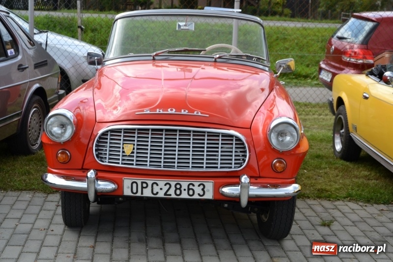 Zdjęcie w galerii na portalu naszraciborz.pl: Miłośnicy oldtimerów zakończyli sezon wiadomości z regionu