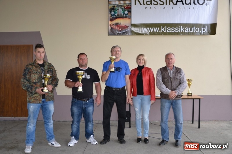 Zdjęcie w galerii na portalu naszraciborz.pl: Miłośnicy oldtimerów zakończyli sezon wiadomości z regionu