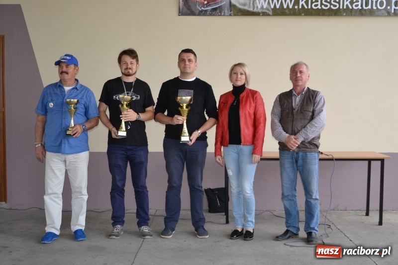 Zdjęcie w galerii na portalu naszraciborz.pl: Miłośnicy oldtimerów zakończyli sezon wiadomości z regionu