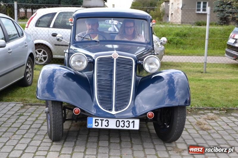 Zdjęcie w galerii na portalu naszraciborz.pl: Miłośnicy oldtimerów zakończyli sezon wiadomości z regionu