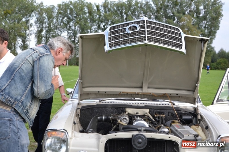 Zdjęcie w galerii na portalu naszraciborz.pl: Miłośnicy oldtimerów zakończyli sezon wiadomości z regionu
