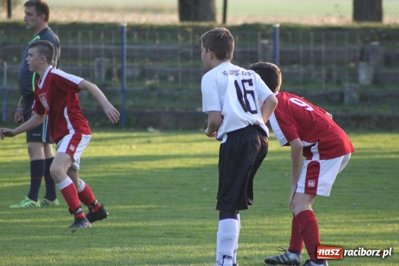 Zdjęcie w galerii na portalu naszraciborz.pl: Trampkarze KS Krzanowice rozgromili KS Naprzód Borucin  wiadomości z regionu