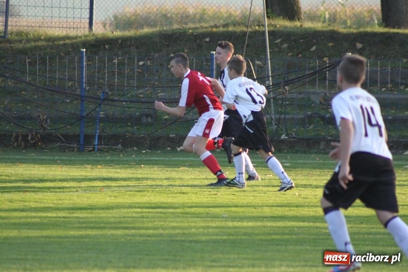 Zdjęcie w galerii na portalu naszraciborz.pl: Trampkarze KS Krzanowice rozgromili KS Naprzód Borucin  wiadomości z regionu