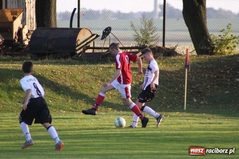 Zdjęcie w galerii na portalu naszraciborz.pl: Trampkarze KS Krzanowice rozgromili KS Naprzód Borucin  wiadomości z regionu