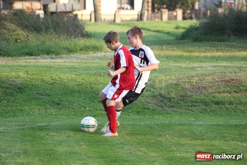 Zdjęcie w galerii na portalu naszraciborz.pl: Trampkarze KS Krzanowice rozgromili KS Naprzód Borucin  wiadomości z regionu