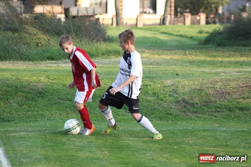 Zdjęcie w galerii na portalu naszraciborz.pl: Trampkarze KS Krzanowice rozgromili KS Naprzód Borucin  wiadomości z regionu