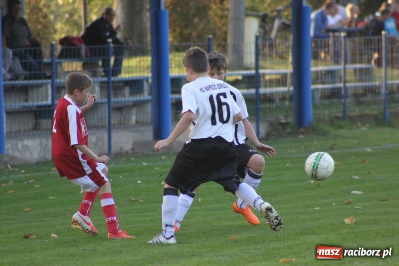 Zdjęcie w galerii na portalu naszraciborz.pl: Trampkarze KS Krzanowice rozgromili KS Naprzód Borucin  wiadomości z regionu