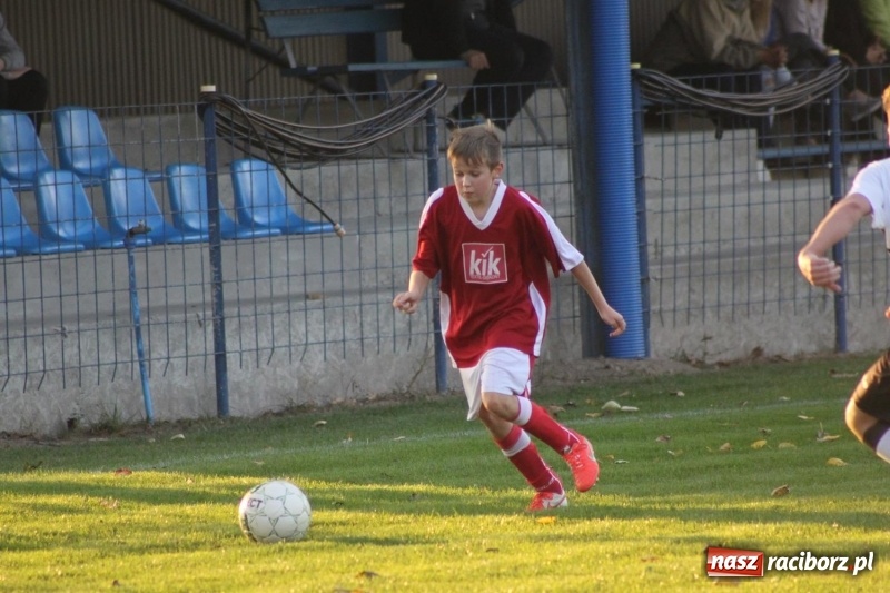 Zdjęcie w galerii na portalu naszraciborz.pl: Trampkarze KS Krzanowice rozgromili KS Naprzód Borucin  wiadomości z regionu