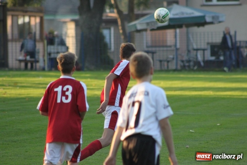 Zdjęcie w galerii na portalu naszraciborz.pl: Trampkarze KS Krzanowice rozgromili KS Naprzód Borucin  wiadomości z regionu