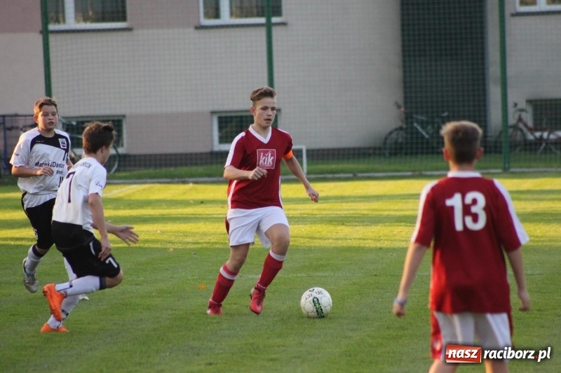 Zdjęcie w galerii na portalu naszraciborz.pl: Trampkarze KS Krzanowice rozgromili KS Naprzód Borucin  wiadomości z regionu