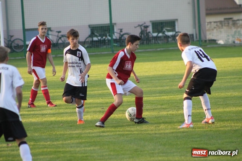 Zdjęcie w galerii na portalu naszraciborz.pl: Trampkarze KS Krzanowice rozgromili KS Naprzód Borucin  wiadomości z regionu