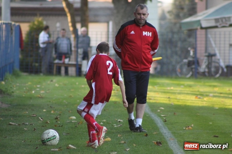 Zdjęcie w galerii na portalu naszraciborz.pl: Trampkarze KS Krzanowice rozgromili KS Naprzód Borucin  wiadomości z regionu