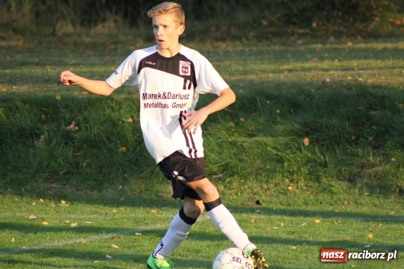 Zdjęcie w galerii na portalu naszraciborz.pl: Trampkarze KS Krzanowice rozgromili KS Naprzód Borucin  wiadomości z regionu