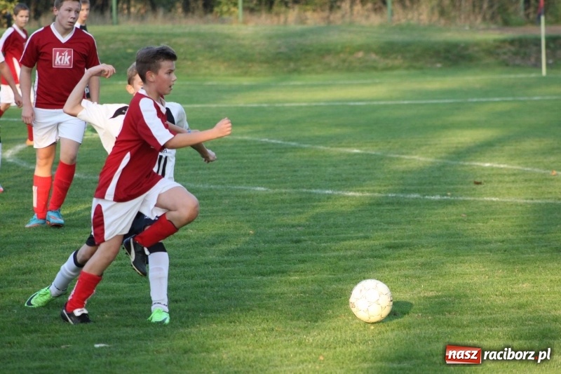 Zdjęcie w galerii na portalu naszraciborz.pl: Trampkarze KS Krzanowice rozgromili KS Naprzód Borucin  wiadomości z regionu