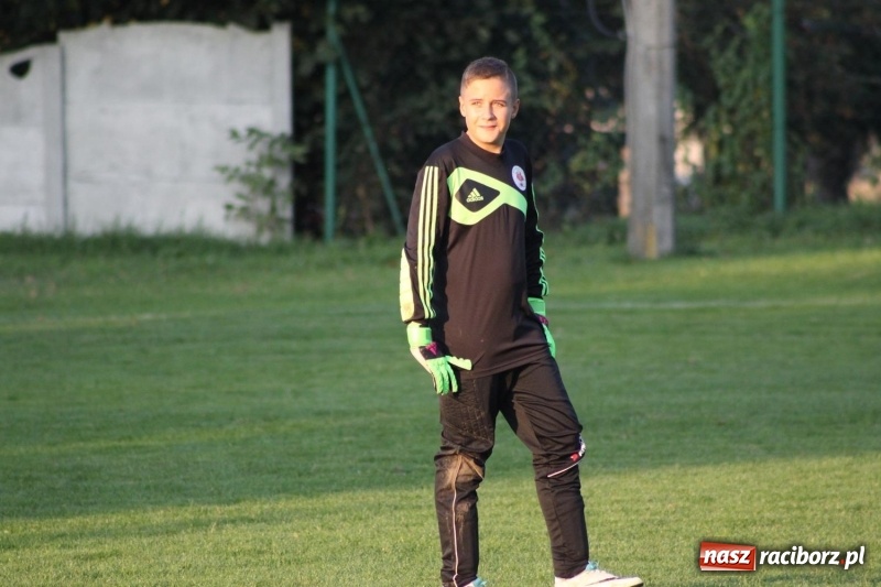 Zdjęcie w galerii na portalu naszraciborz.pl: Trampkarze KS Krzanowice rozgromili KS Naprzód Borucin  wiadomości z regionu