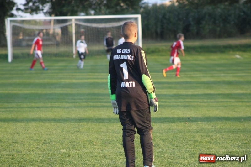 Zdjęcie w galerii na portalu naszraciborz.pl: Trampkarze KS Krzanowice rozgromili KS Naprzód Borucin  wiadomości z regionu