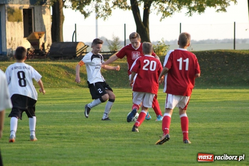 Zdjęcie w galerii na portalu naszraciborz.pl: Trampkarze KS Krzanowice rozgromili KS Naprzód Borucin  wiadomości z regionu