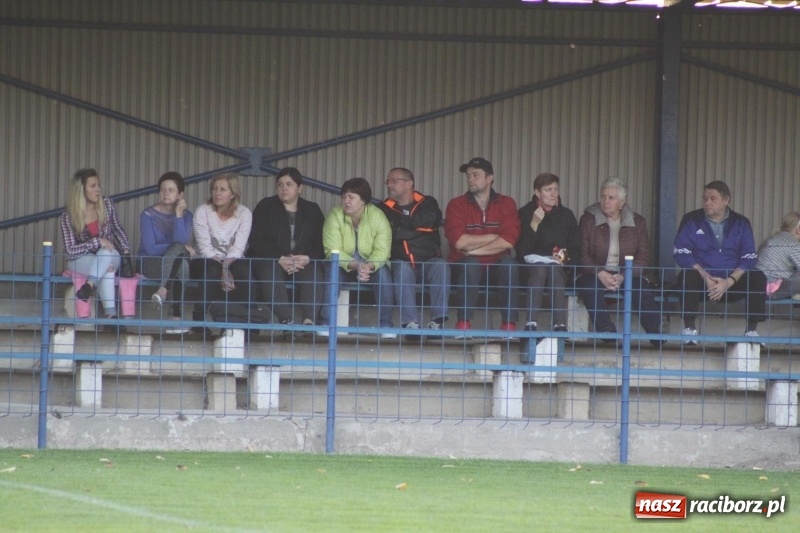 Zdjęcie w galerii na portalu naszraciborz.pl: Trampkarze KS Krzanowice rozgromili KS Naprzód Borucin  wiadomości z regionu