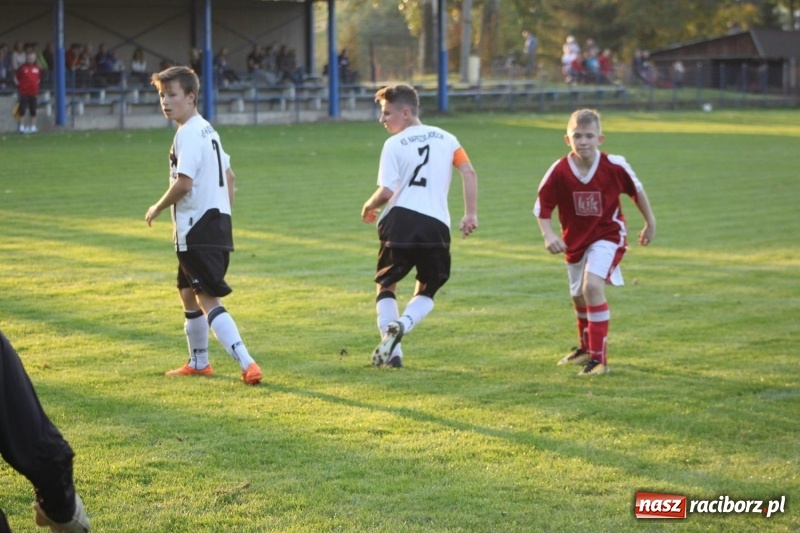 Zdjęcie w galerii na portalu naszraciborz.pl: Trampkarze KS Krzanowice rozgromili KS Naprzód Borucin  wiadomości z regionu
