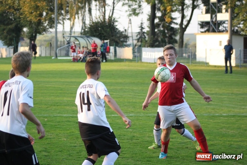 Zdjęcie w galerii na portalu naszraciborz.pl: Trampkarze KS Krzanowice rozgromili KS Naprzód Borucin  wiadomości z regionu