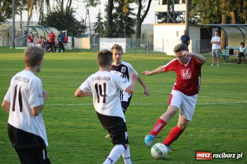 Zdjęcie w galerii na portalu naszraciborz.pl: Trampkarze KS Krzanowice rozgromili KS Naprzód Borucin  wiadomości z regionu
