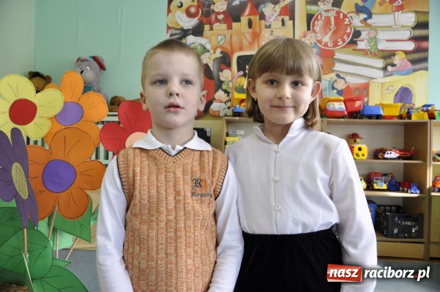 Zdjęcie w galerii na portalu naszraciborz.pl: Młodzi recytatorzy w Wojnowicach wiadomości z regionu