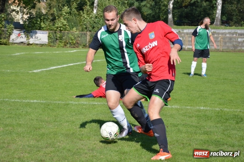 Zdjęcie w galerii na portalu naszraciborz.pl: Wicher zdmuchnął rezerwy pszowskiego Górnika  wiadomości z regionu