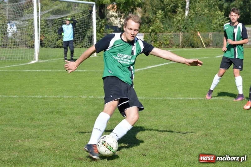 Zdjęcie w galerii na portalu naszraciborz.pl: Wicher zdmuchnął rezerwy pszowskiego Górnika  wiadomości z regionu